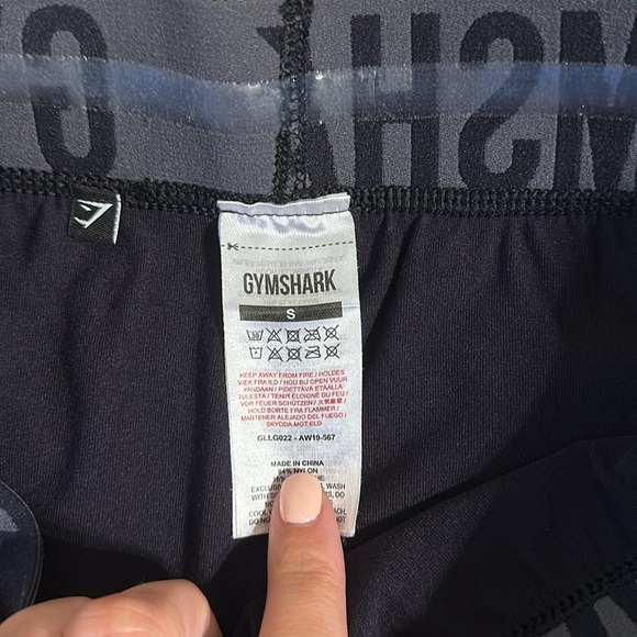 Gym shark women’s leggings size small - Picture 2 of 2